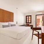 Akre - Designed For Adults Stelida (Naxos)