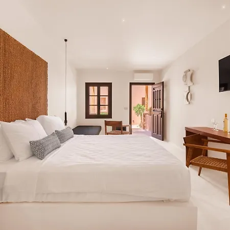 Akre - Designed For Adults Hotell 4*