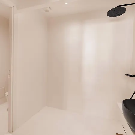 Akre - Designed For Adults Stelida (Naxos)