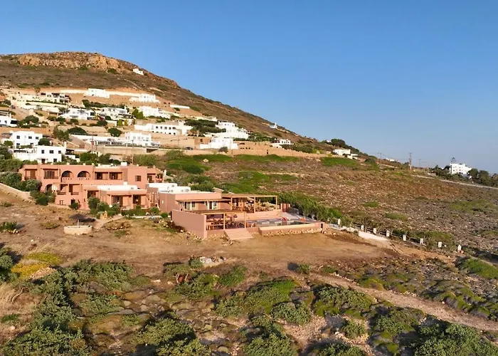 Akre - Designed For Adults 4*