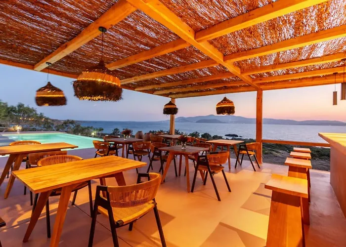 Akre - Designed For Adults 4*