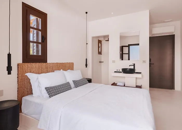 Hotel Akre - Designed For Adults