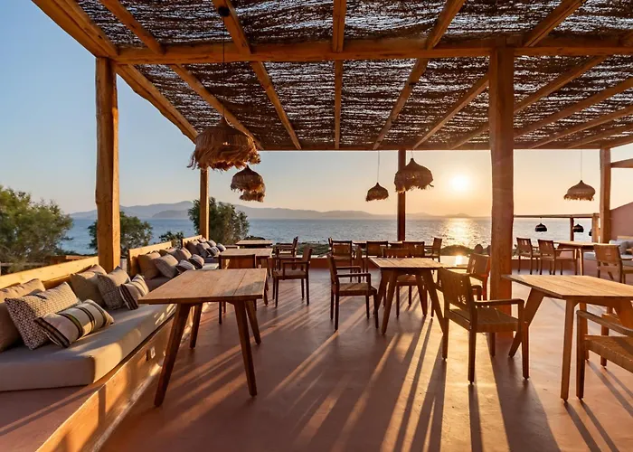 Akre - Designed For Adults 4*